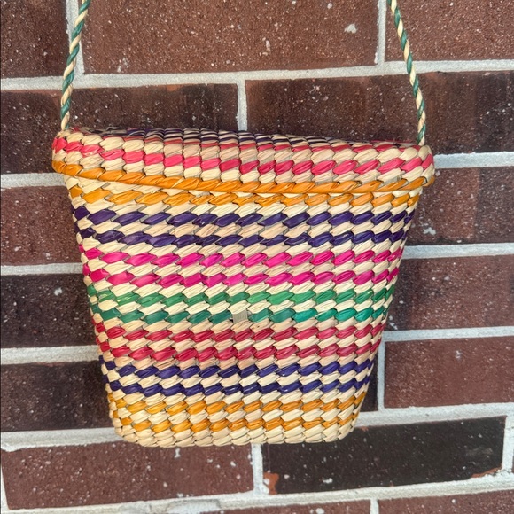 Handwoven Multicolor Straw Shoulder Bag - Picture 5 of 8